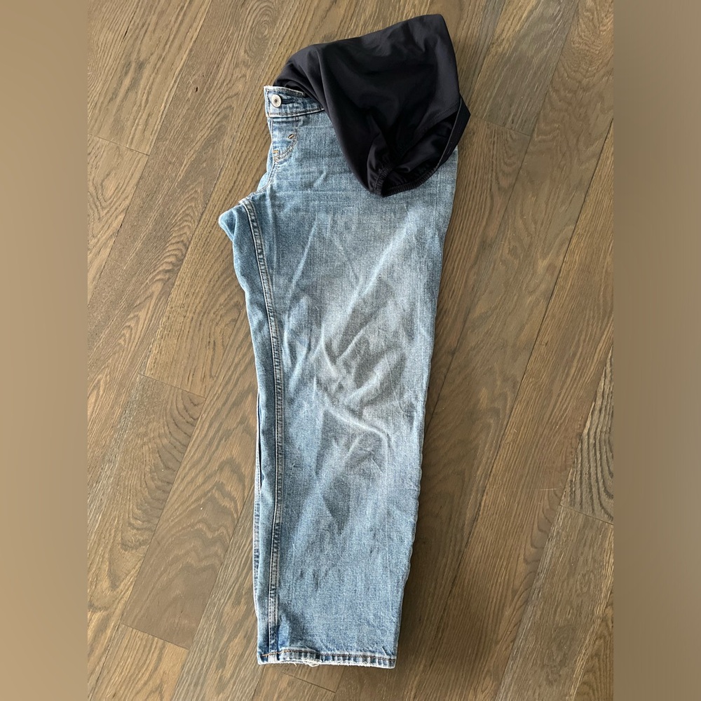 A&F Maternity Ankle Straight Jean